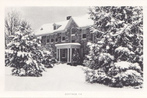 Postcards Cottage 4